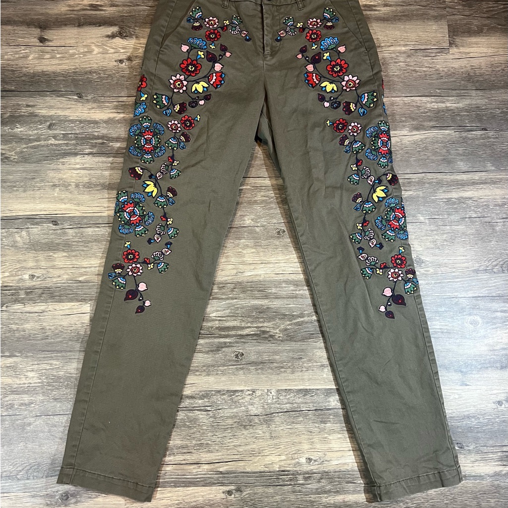 Boho Cottagecore Boden Icons Florence Embroidered Chino Olive Green Size 2
